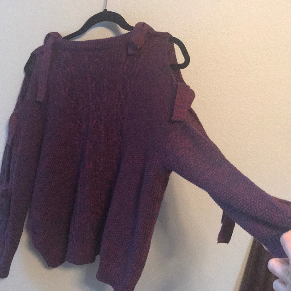 Sweater - Picture 6 of 6
